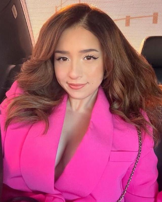 Pokimane’s live stream took an unexpected turn when her shirt slipped slightly, creating a viral internet moment she quickly moved past.