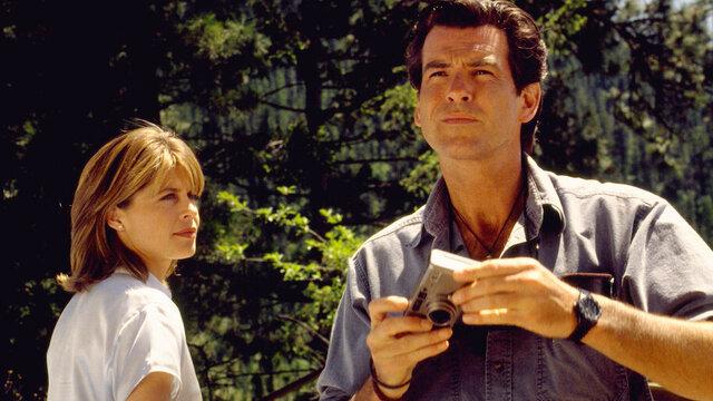 Hamilton continued to build her film career with roles in movies like Dante’s Peak (1997), where she played the lead in a disaster film