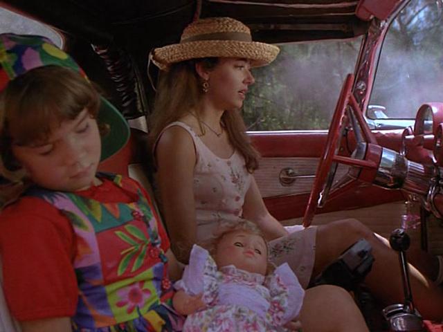 Mia’s versatility continued to shine through as she appeared in The Maddening (1995), a psychological thriller starring Burt Reynolds.