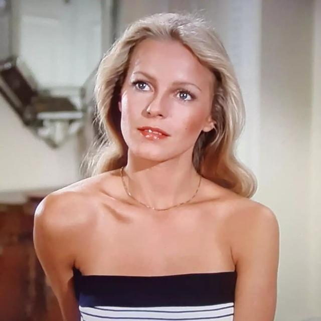 She became a dedicated advocate for children’s health and humanitarian causes. 