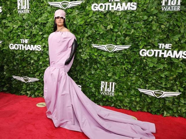 As soon as Rihanna stepped onto the red carpet, social media exploded with reactions