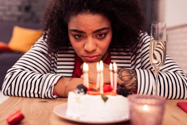 Fake friends are often unreliable, leaving you disappointed when you need them