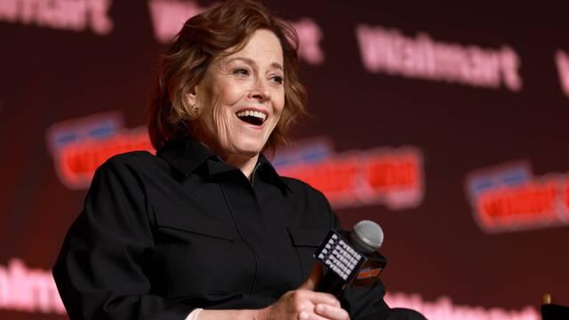 Sigourney Weaver: Defying Age with Grace and Presence at 75
