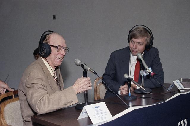 What set Bob Edwards apart from other broadcasters was his authenticity