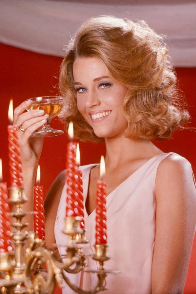 While Jane Fonda’s acting career flourished, she became equally known for her activism, particularly in the 1960s and 1970s