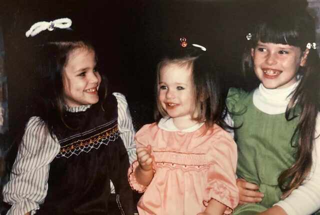 While Jennifer’s career eventually took her into the public eye, her sisters chose a quieter, more private life. 