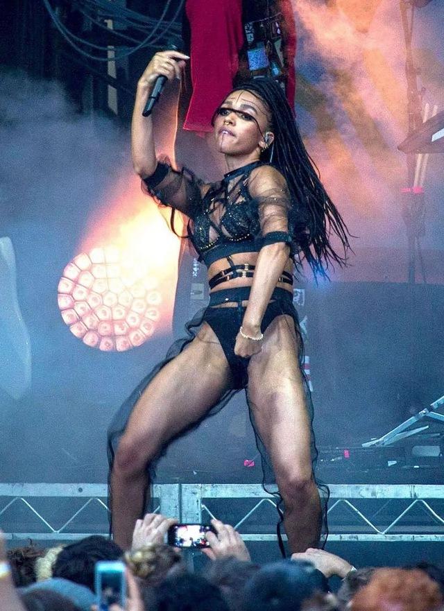 FKA Twigs pushes the boundaries of avant-garde performance, using her physicality to explore complex themes of identity and art.