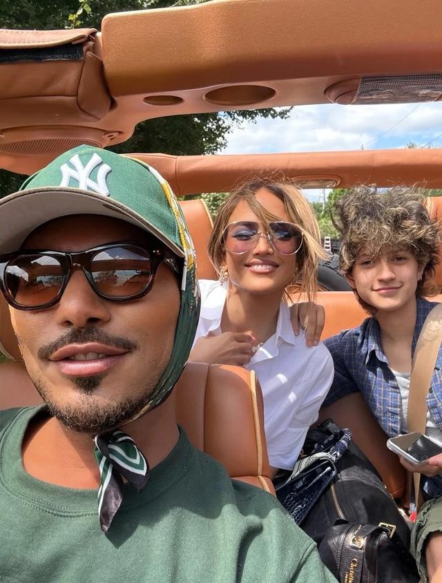 On August 23, Lopez shared a playful photo of herself, Emme, and their longtime vocal coach, Stevie Mackey, enjoying a Jeep ride.