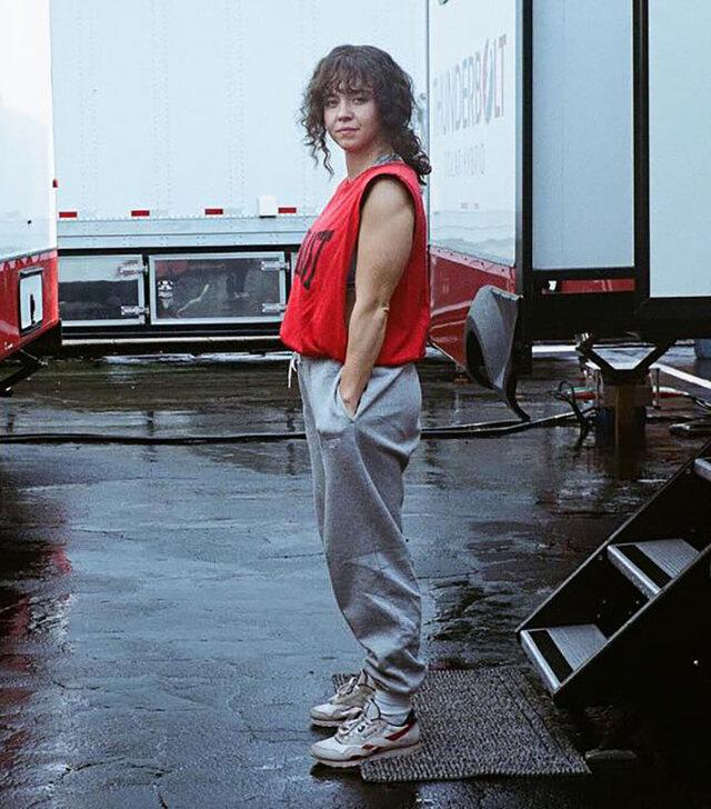 Rather than being frustrated by the breach of privacy, she engaged her fans with witty captions, acknowledging the sweat and "ugly" reality of her training.