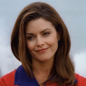 BEYOND THE BADGE: The Shocking Evolution of Mitzi Kapture—From 90s Crime Icon to the Secret Power Behind the Camera!