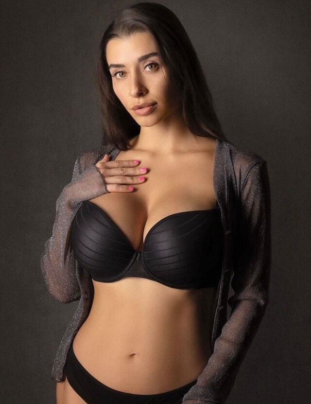 From her first steps in front of a camera, Estephania displayed a natural confidence that set her apart