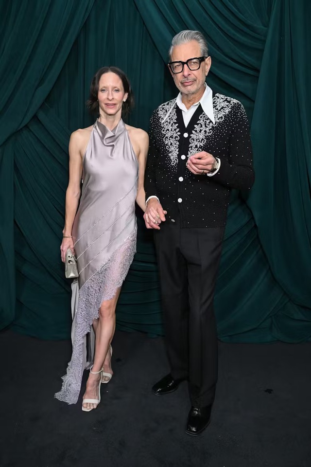 On Saturday, March 14, Jeff and Emilie attended the Chanel and Charles Finch Annual Pre-Oscar Dinner at the Polo Lounge.