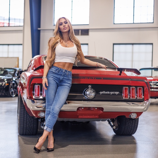 She used this momentum wisely, leveraging the exposure to secure partnerships that expanded her portfolio into high-fashion campaigns and mainstream advertisements