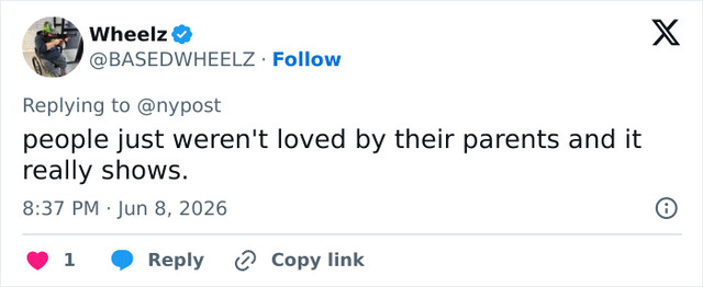 A netizen on X (formerly Twitter) defending the family's display of physical affection against the widespread online backlash.
