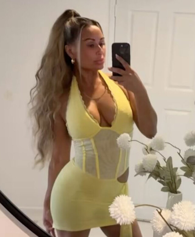 Jessica Te Huia capturing a mirror selfie amid the ongoing media storm surrounding her personal life.