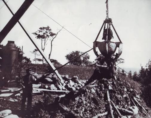 The Money Pit (1897 – 1909) | Oak Island Treasure